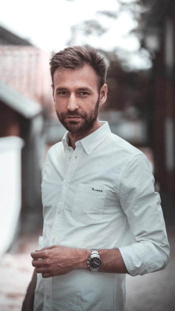 watch man model Phone Wallpaper