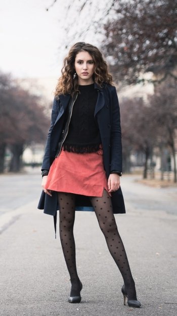 brown eyes skirt depth of field brunette woman model Phone Wallpaper