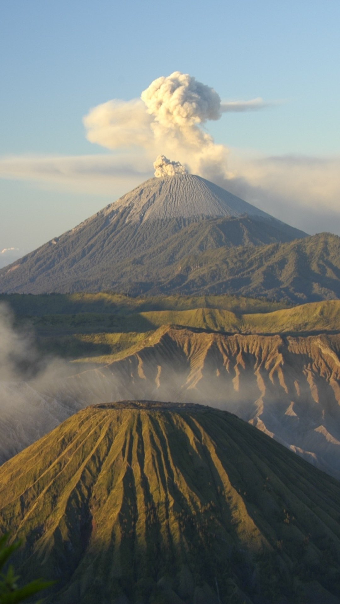 Download Stratovolcano Indonesia Java (Indonesia) Eruption Nature Mount Bromo Phone Wallpaper