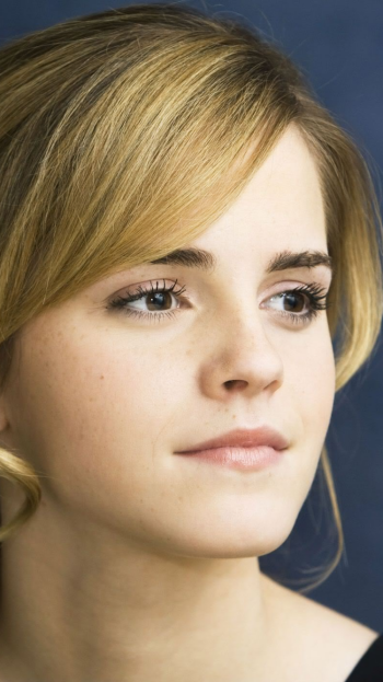 Celebrity Emma Watson Phone Wallpaper