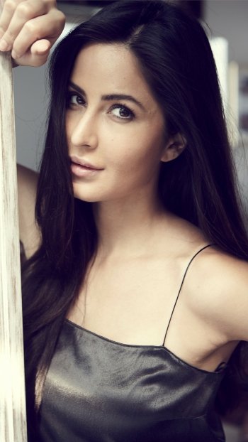 brown eyes black hair long hair Indian actress Celebrity Katrina Kaif Phone Wallpaper
