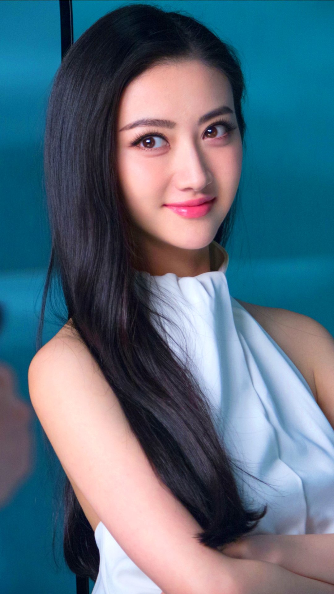 Download Celebrity Jing Tian Phone Wallpaper
