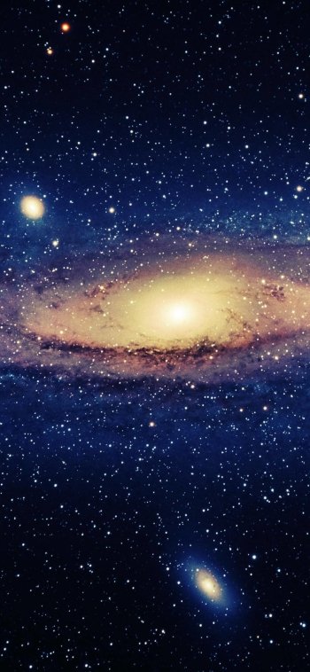 Andromeda Galaxy