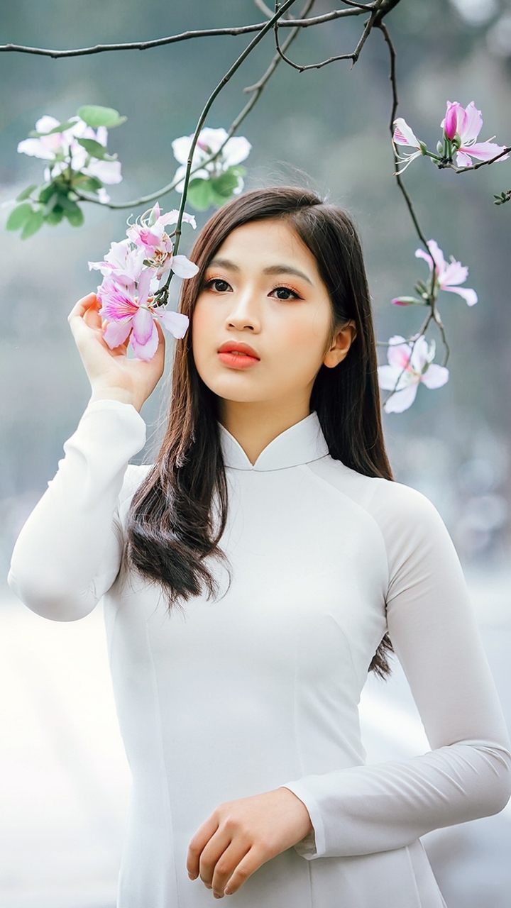 Beautiful Asian by Duong Minh