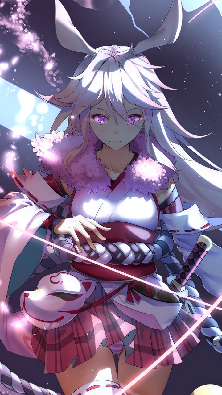 Phone wallpaper of Yae Sakura (Benghuai Xueyuan): white-haired, pink-eyed anime shrine maiden holding a katana, braided rope belt, surrounded by glowing sakura petals against a night sky.