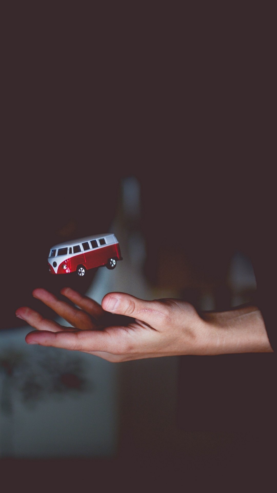 Download Toy Volkswagen Bus Photography Hand Phone Wallpaper