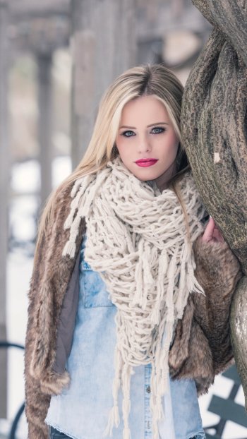 long hair scarf lipstick green eyes blonde woman model Phone Wallpaper
