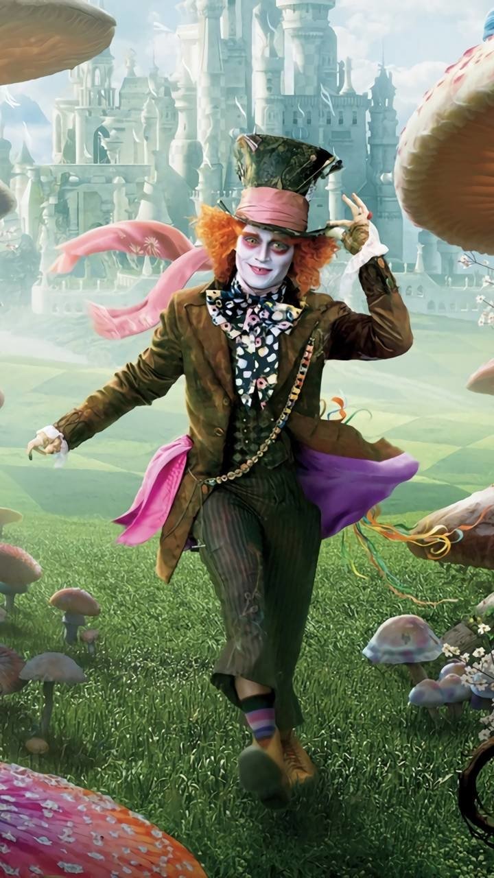 Johnny Depp as The Mad Hatter Movie Alice in Wonderland (2010) Alice In...