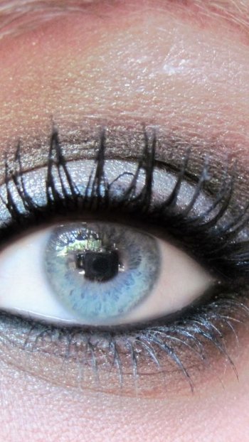  Blue/Gray Eye