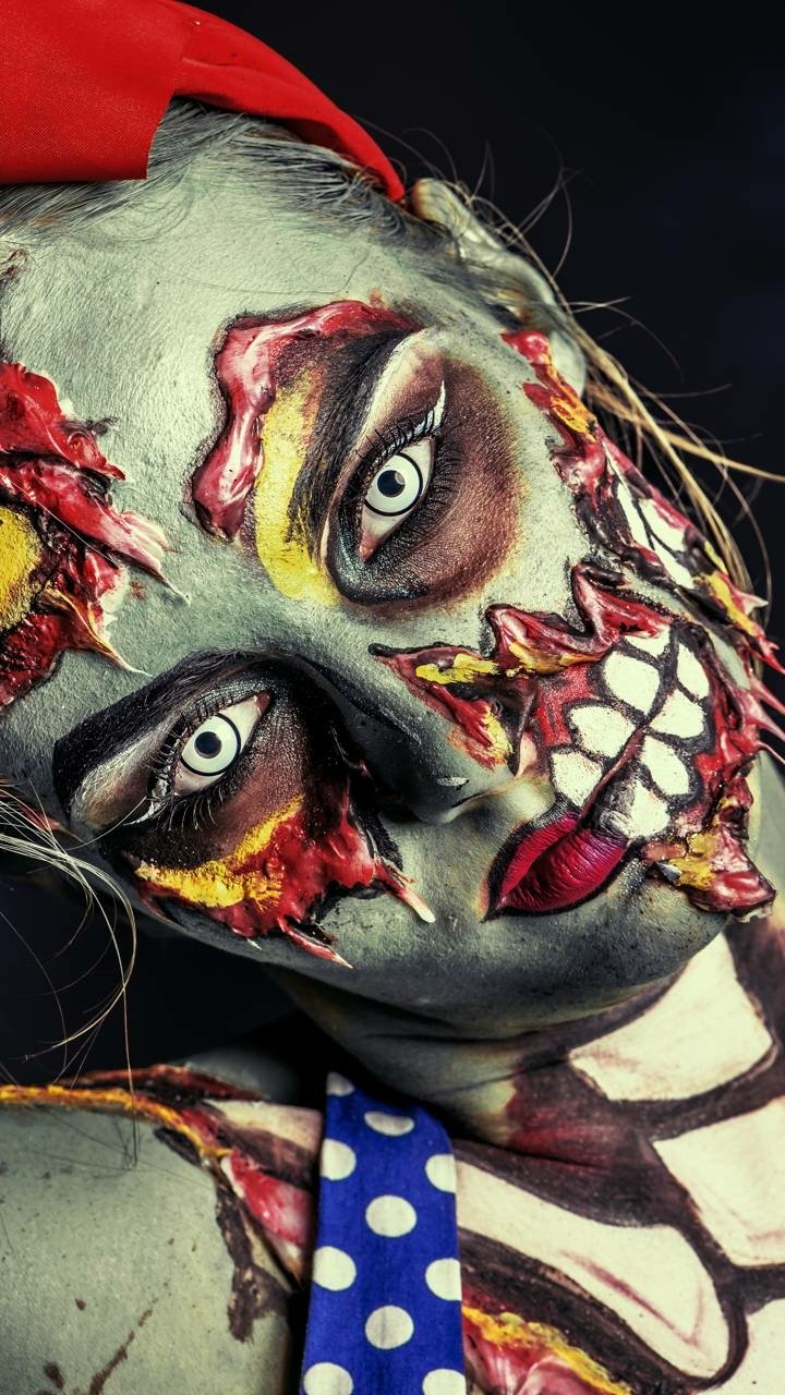 Download Zombie Dark Woman Cosplay Phone Wallpaper