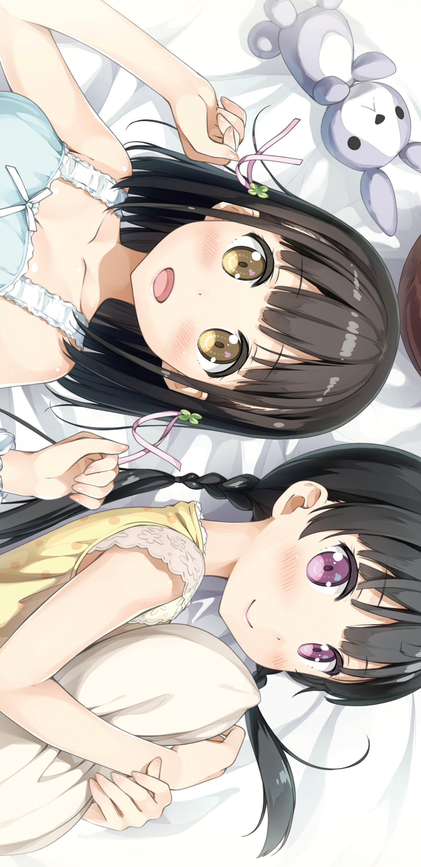 Download Yui Hanasaka Natsuki Momohara Anime One Room Phone Wallpaper