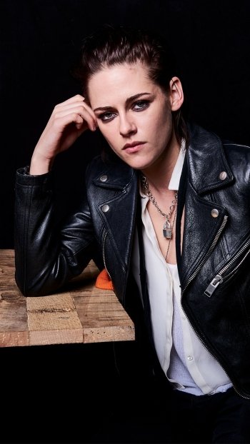 Celebrity Kristen Stewart Phone Wallpaper