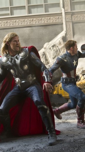Captain America Thor Chris Evans Chris Hemsworth movie Avengers Phone Wallpaper