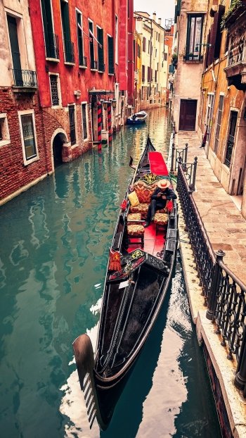 man made Venice Phone Wallpaper