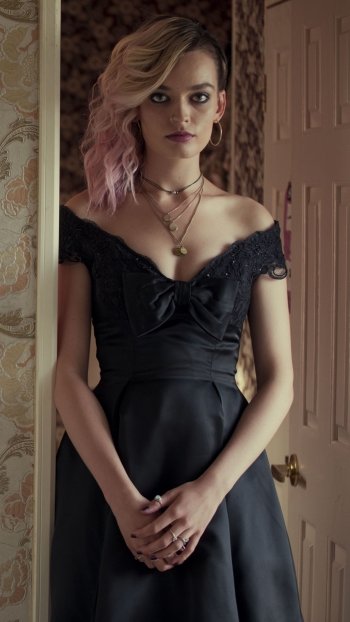 necklace two-toned hair black dress English actress Celebrity Emma Mackey Phone Wallpaper