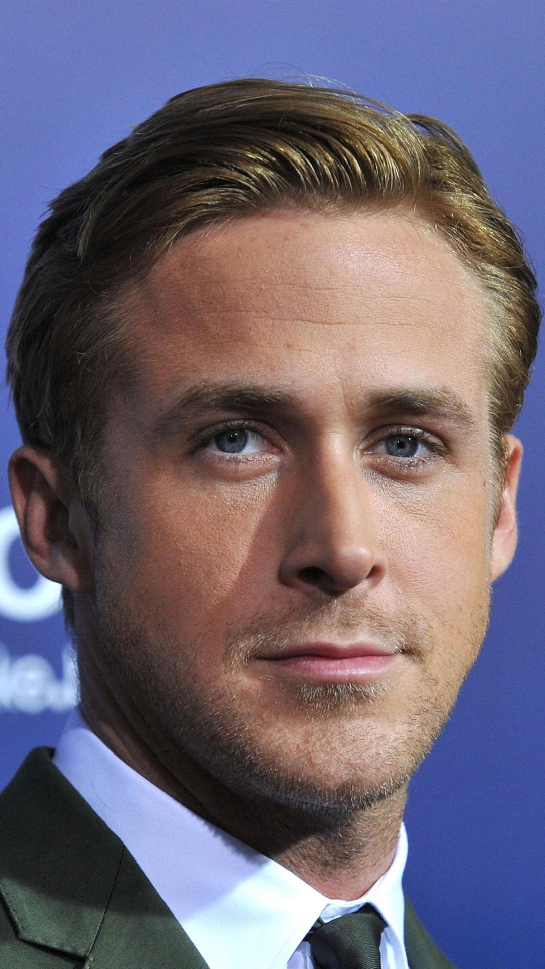 Download Canadian Actor Celebrity Ryan Gosling Phone Wallpaper - Mobile ...