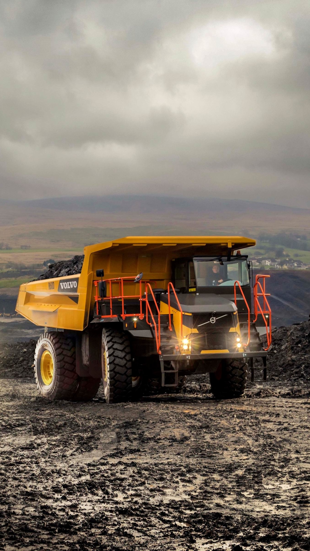 Volvo R60D Dump Truck - Mobile Abyss
