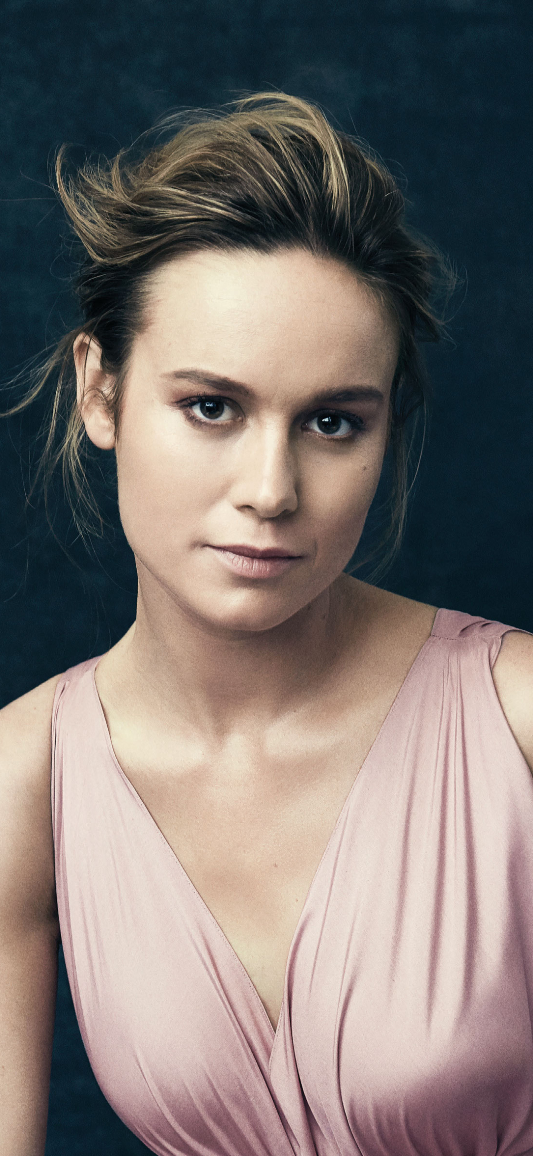 Download Celebrity Brie Larson Phone Wallpaper