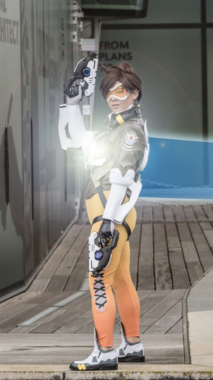 Download Overwatch Tracer (Overwatch) Woman Cosplay Phone Wallpaper by ...