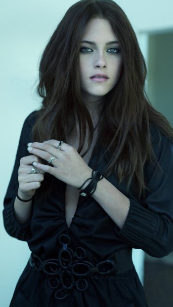Celebrity Kristen Stewart Phone Wallpaper