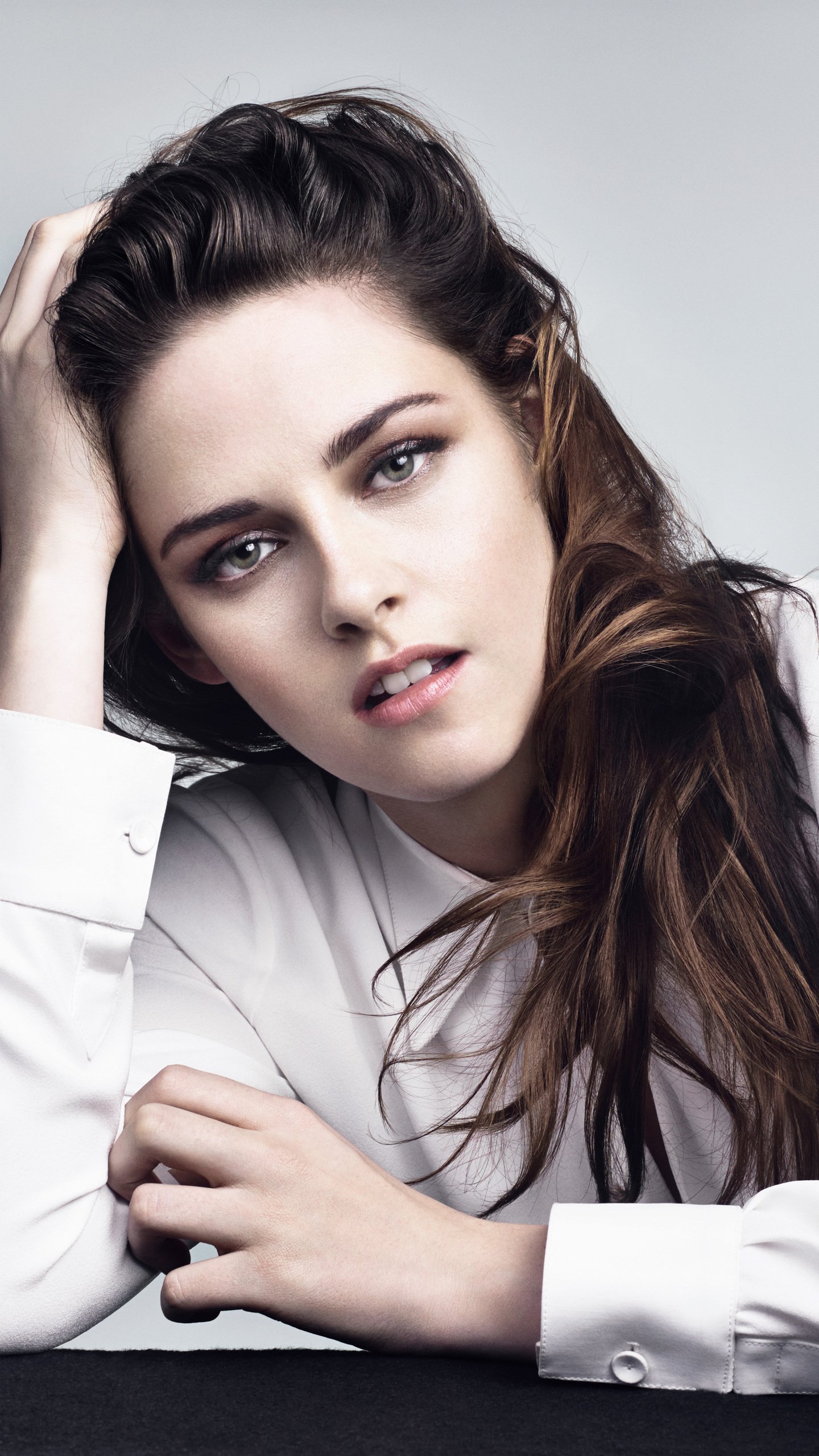 Download Celebrity Kristen Stewart Phone Wallpaper