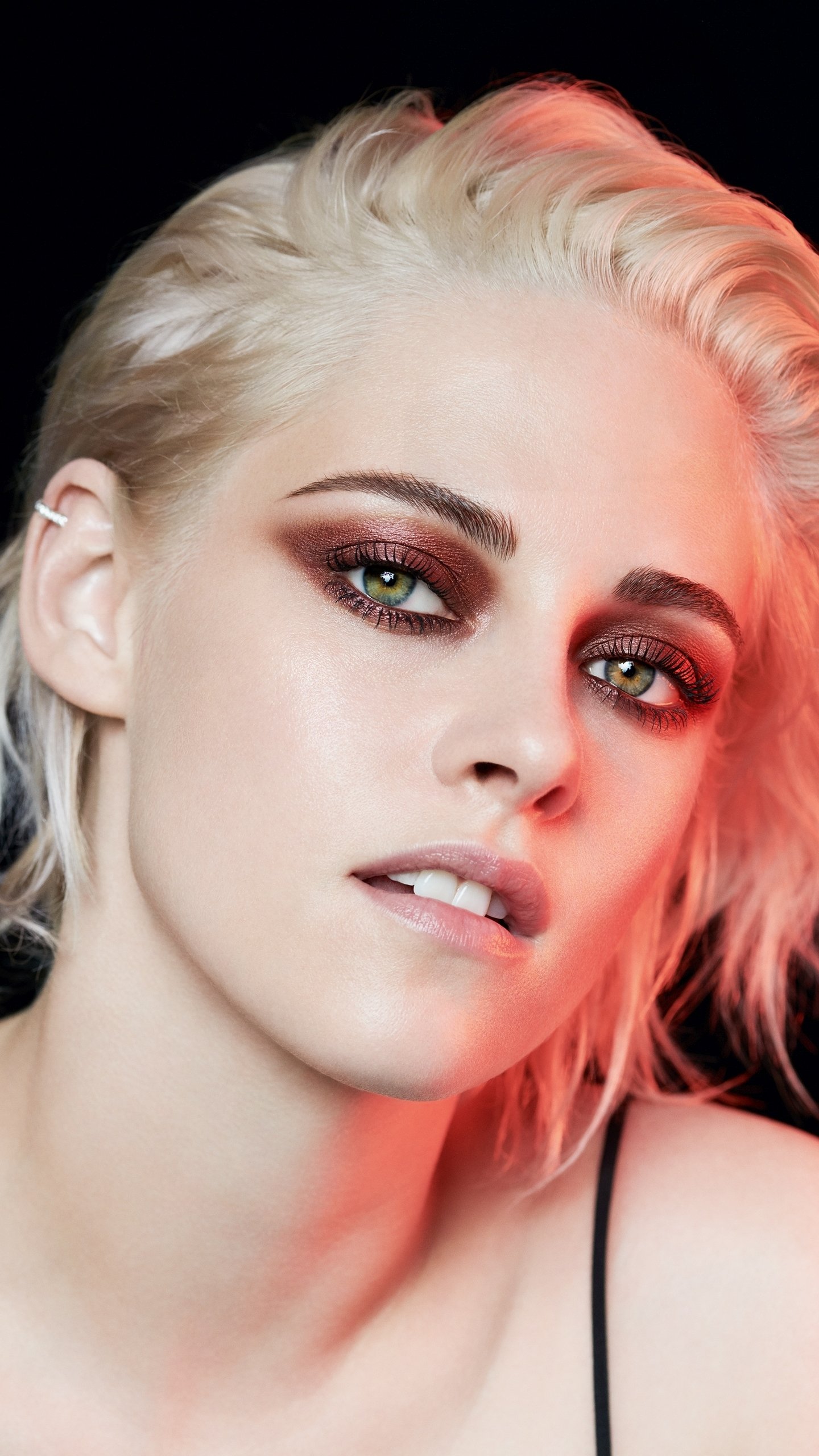 Download Celebrity Kristen Stewart Phone Wallpaper