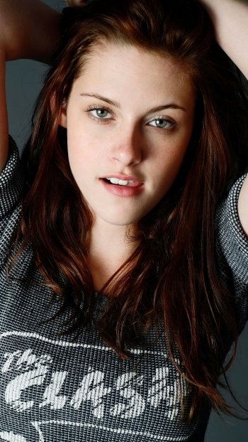 brunette American actress Celebrity Kristen Stewart Phone Wallpaper