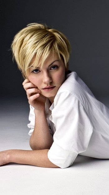short hair blonde Canadian model actress Celebrity Elisha Cuthbert Phone Wallpaper