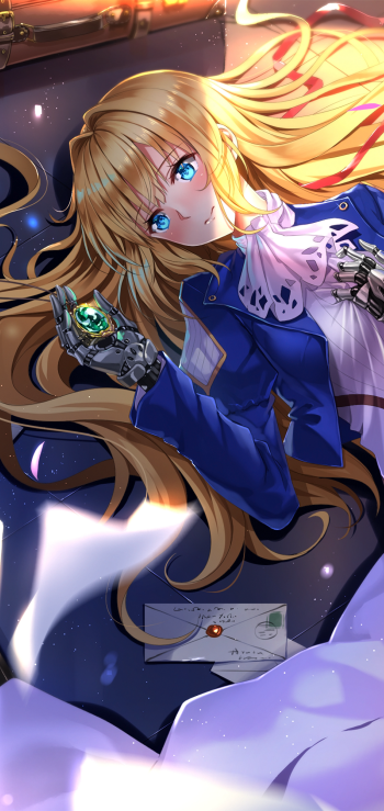 Anime phone wallpaper of Violet Evergarden: Violet lying with flowing blonde hair, blue uniform, mechanical hand clutching a brooch and a letter drifting against a starry backdrop.