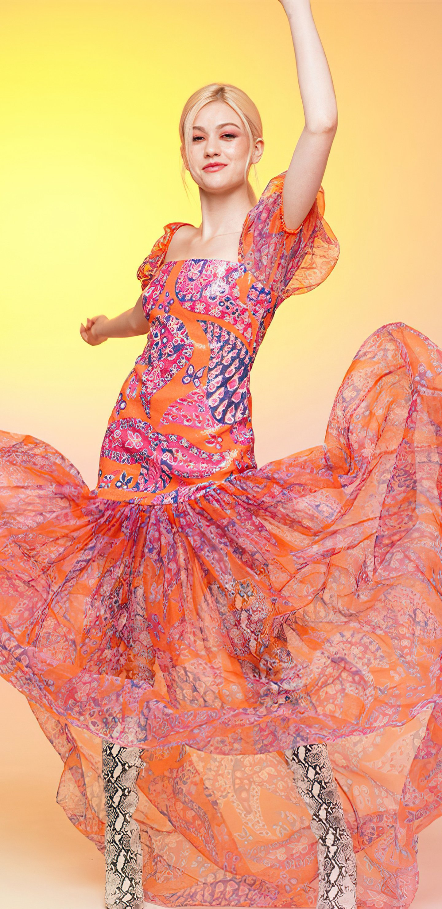 Download Celebrity Katherine McNamara Phone Wallpaper