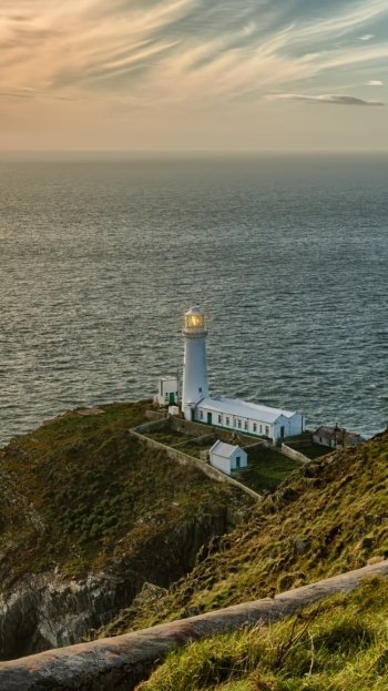 Santorini man made lighthouse Phone Wallpaper