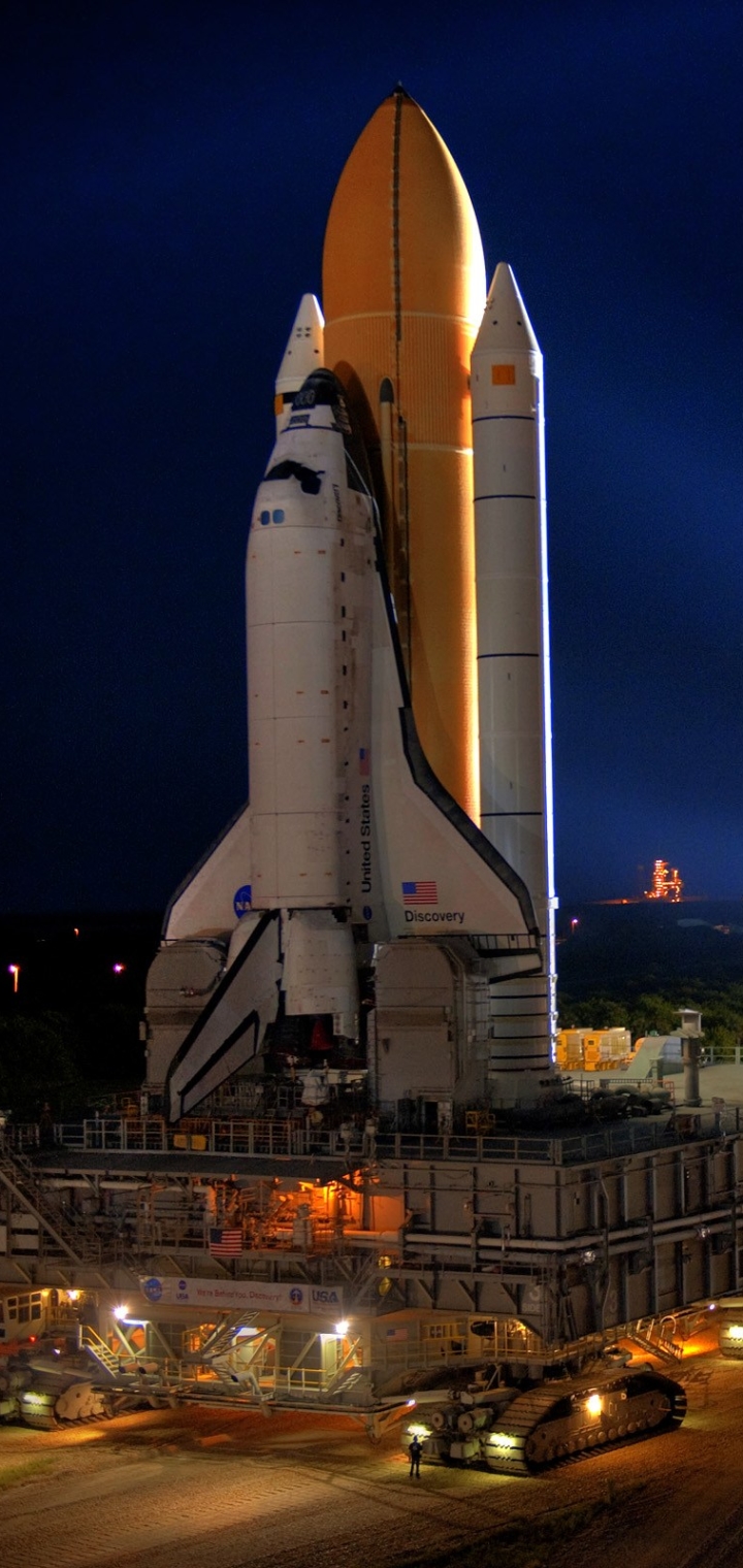 Space Shuttle Discovery Phone Wallpaper