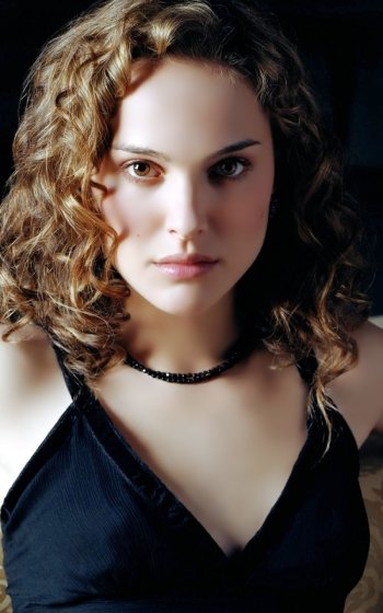 Celebrity Natalie Portman Phone Wallpaper