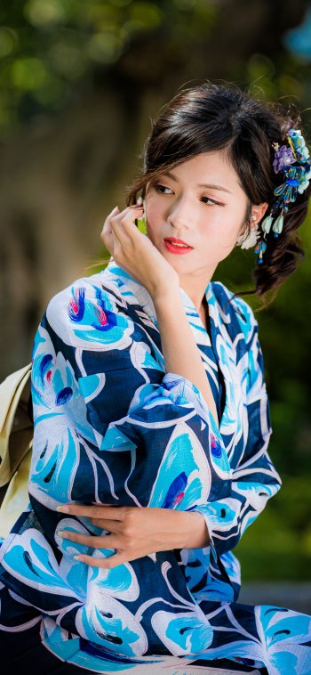 black hair lipstick model woman asian Phone Wallpaper