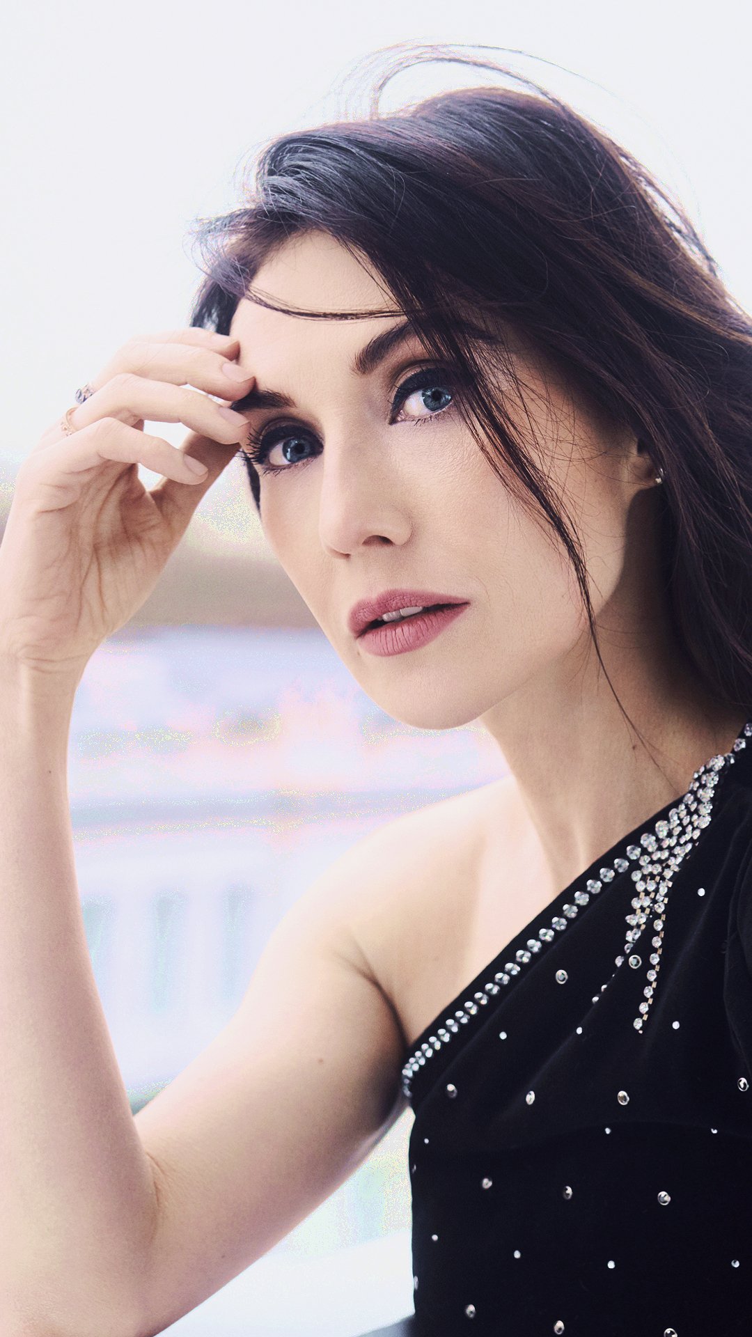 Download Celebrity Carice Van Houten Phone Wallpaper