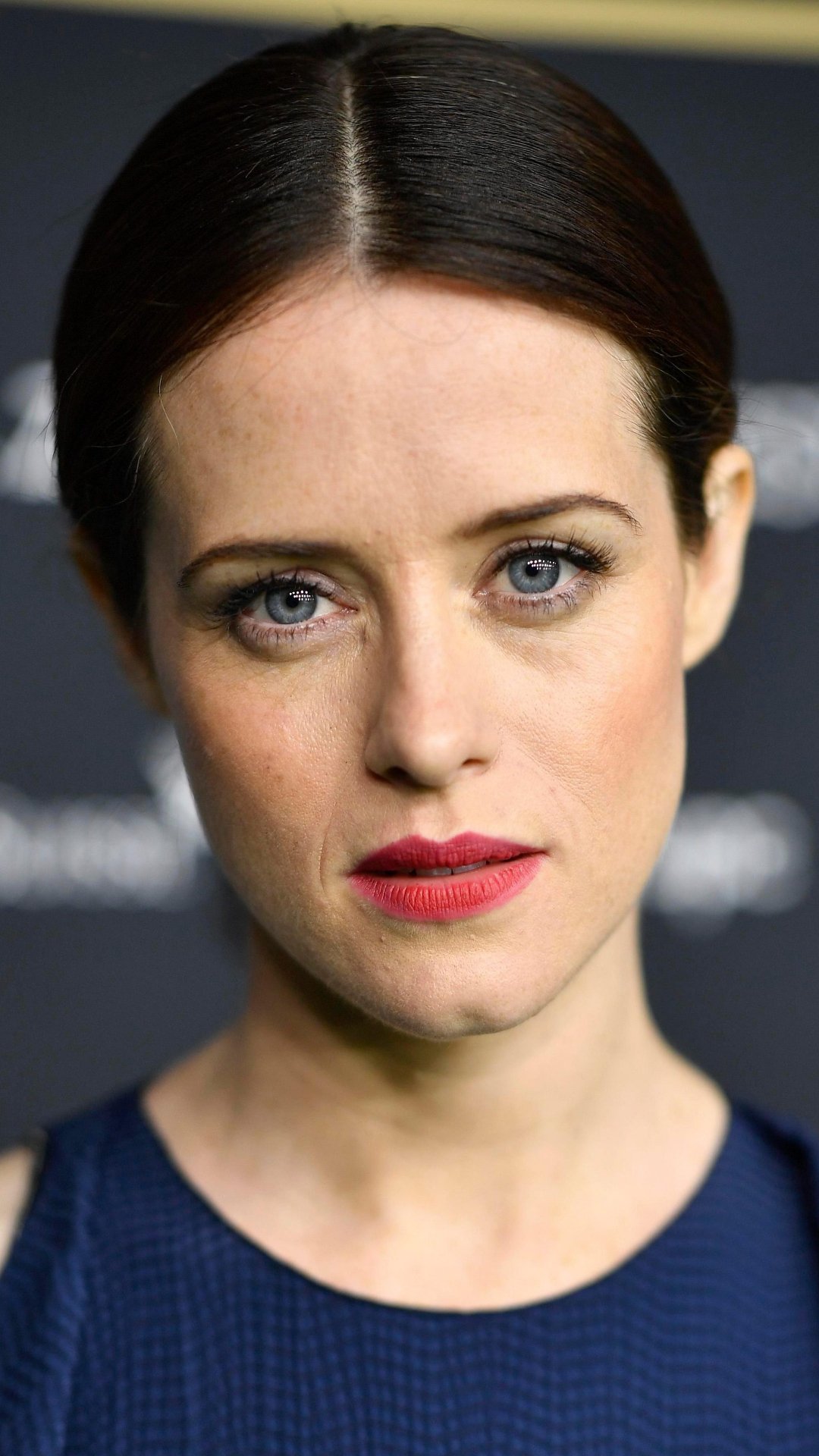 Download Celebrity Claire Foy Phone Wallpaper