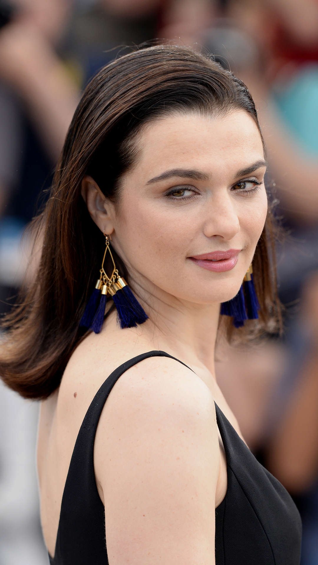 Download Celebrity Rachel Weisz Phone Wallpaper