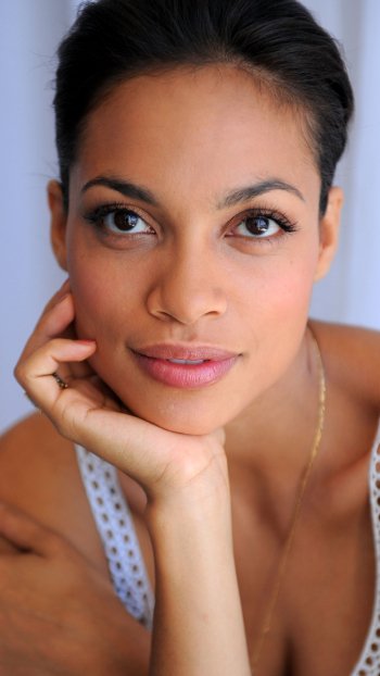Celebrity Rosario Dawson Phone Wallpaper