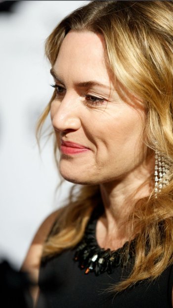 Celebrity Kate Winslet Phone Wallpaper