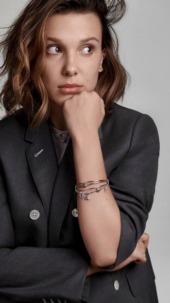 Celebrity Millie Bobby Brown Phone Wallpaper