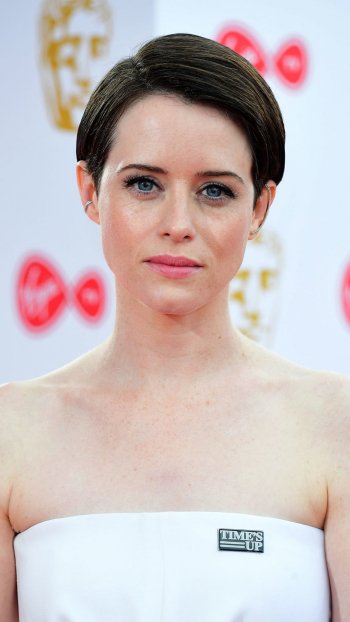 Celebrity Claire Foy Phone Wallpaper
