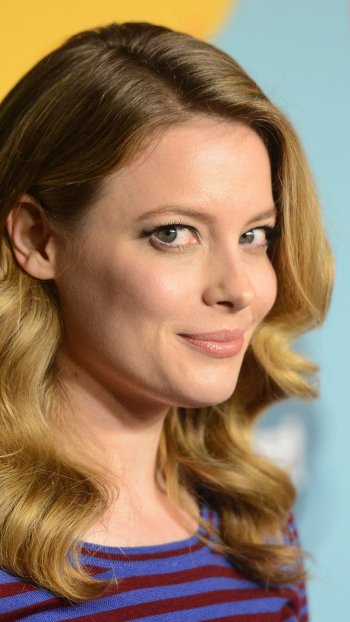 Celebrity Gillian Jacobs Phone Wallpaper