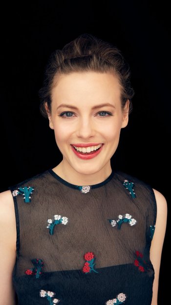 Celebrity Gillian Jacobs Phone Wallpaper