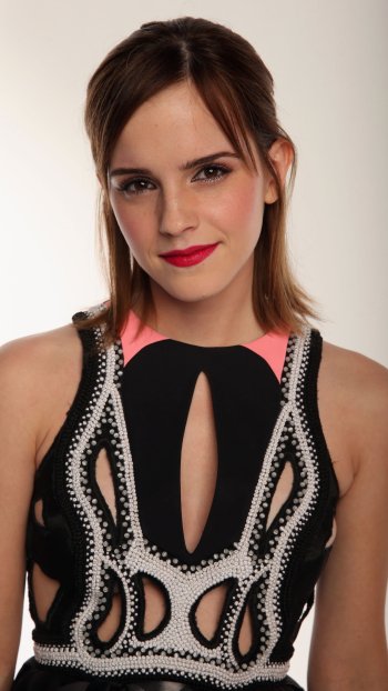 Celebrity Emma Watson Phone Wallpaper