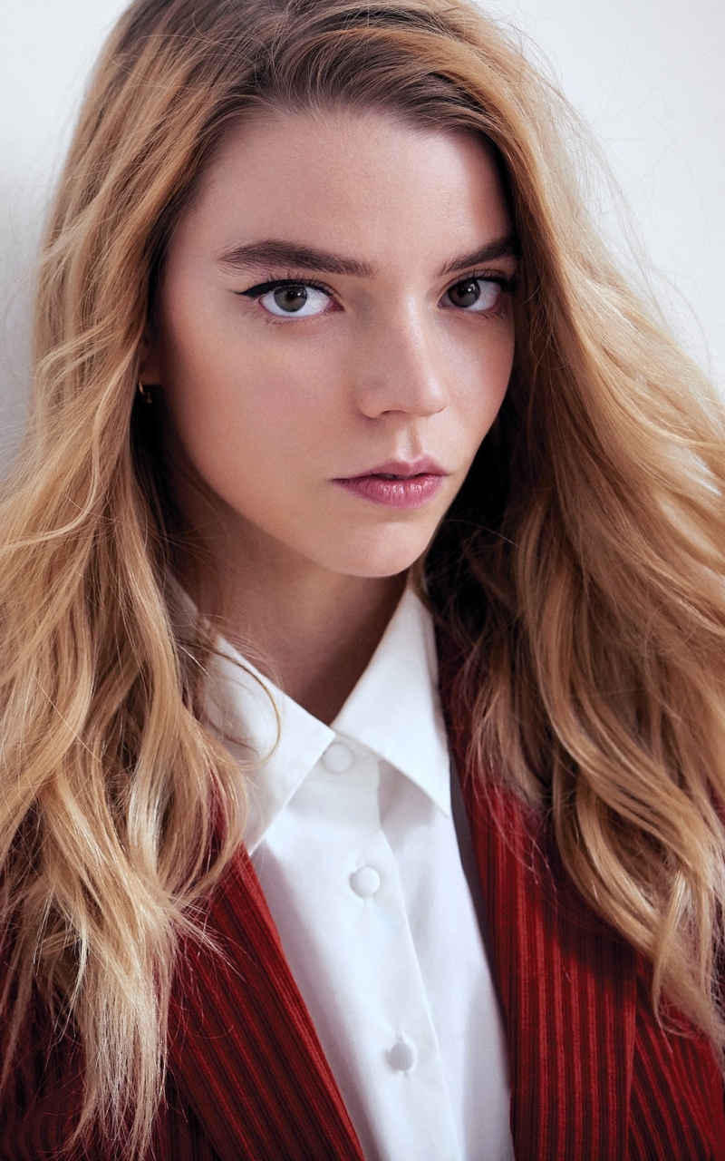 Anya Taylor-Joy Phone Wallpaper