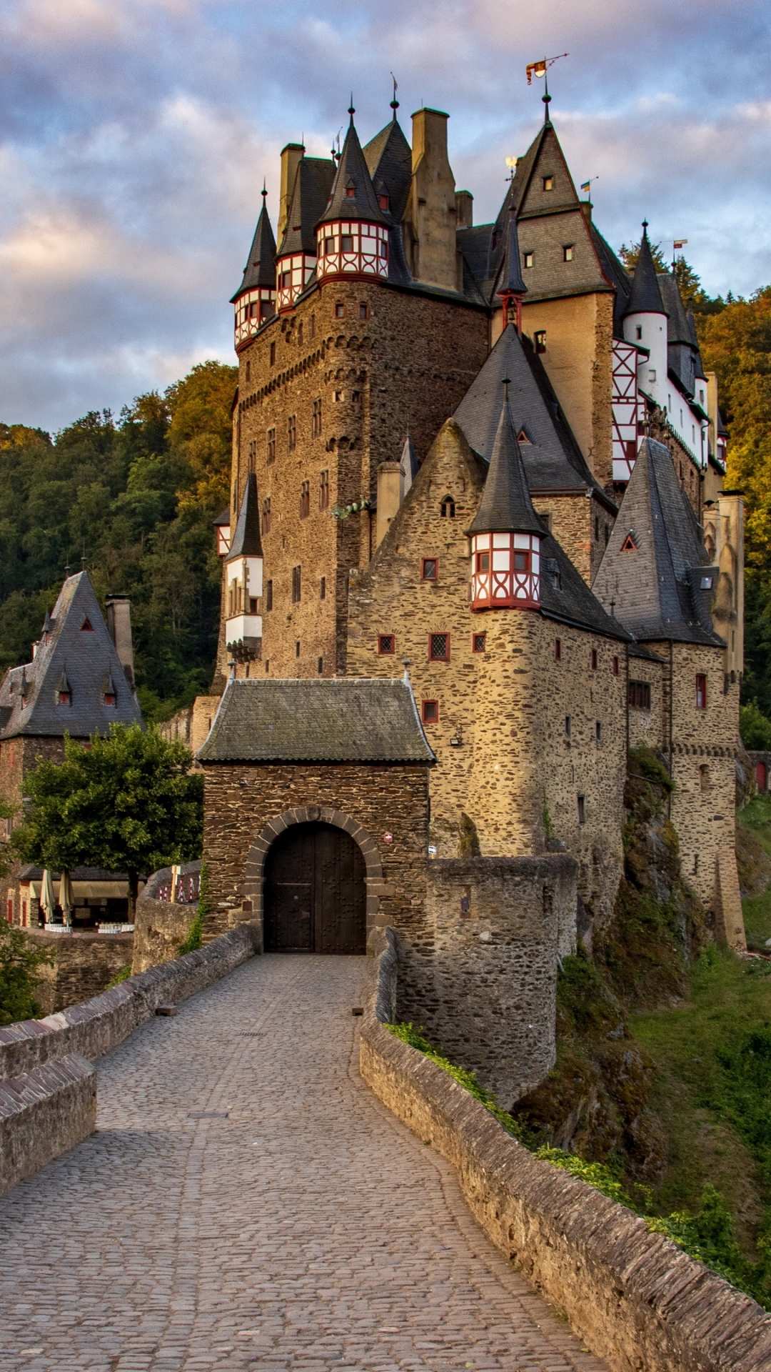 Rhineland-Palatinate, Wierschem, Medieval castle