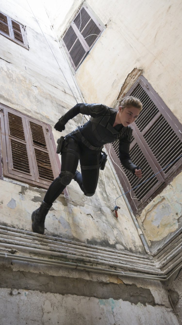 Download Yelena Belova Florence Pugh Movie Black Widow Phone Wallpaper
