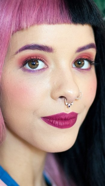 lipstick face singer American music Melanie Martinez Phone Wallpaper
