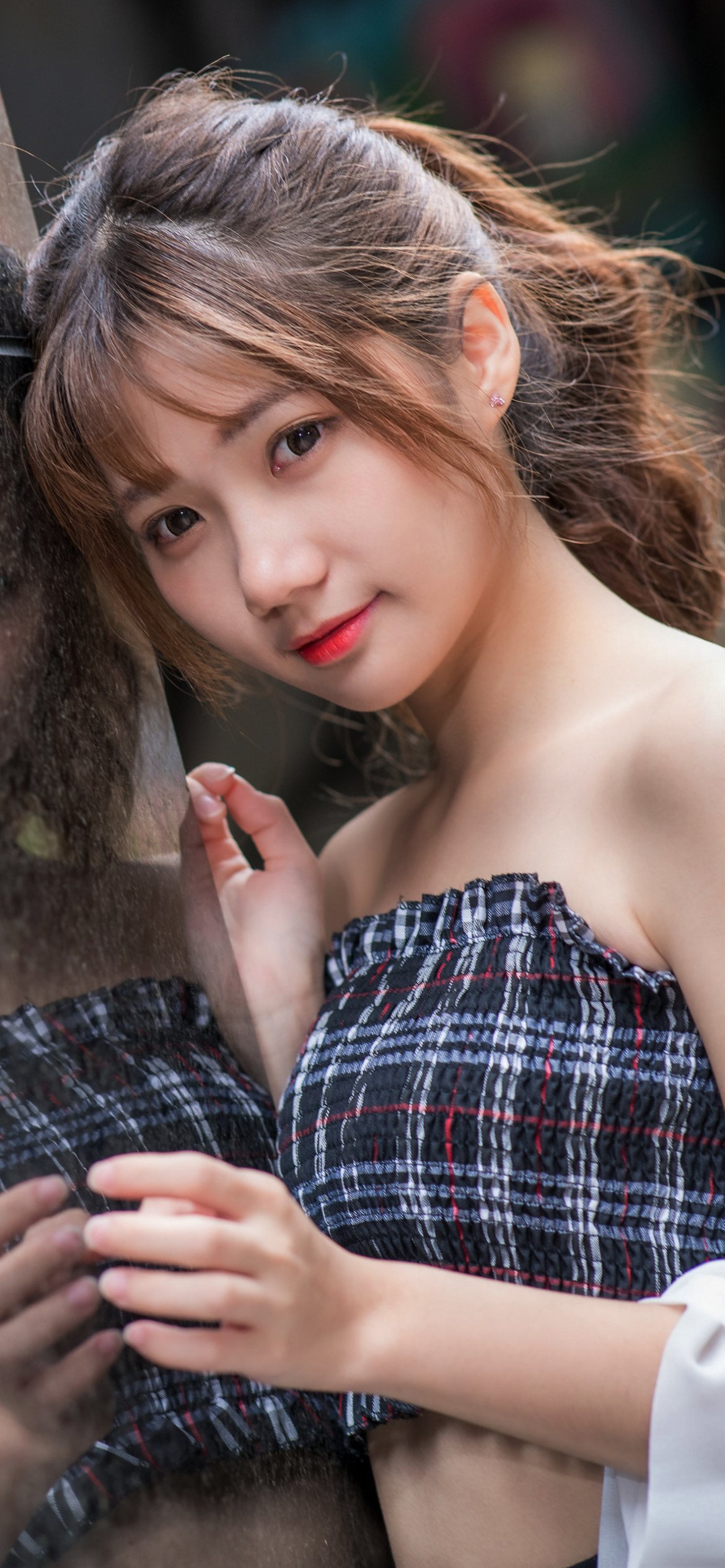 Download Woman Asian Phone Wallpaper