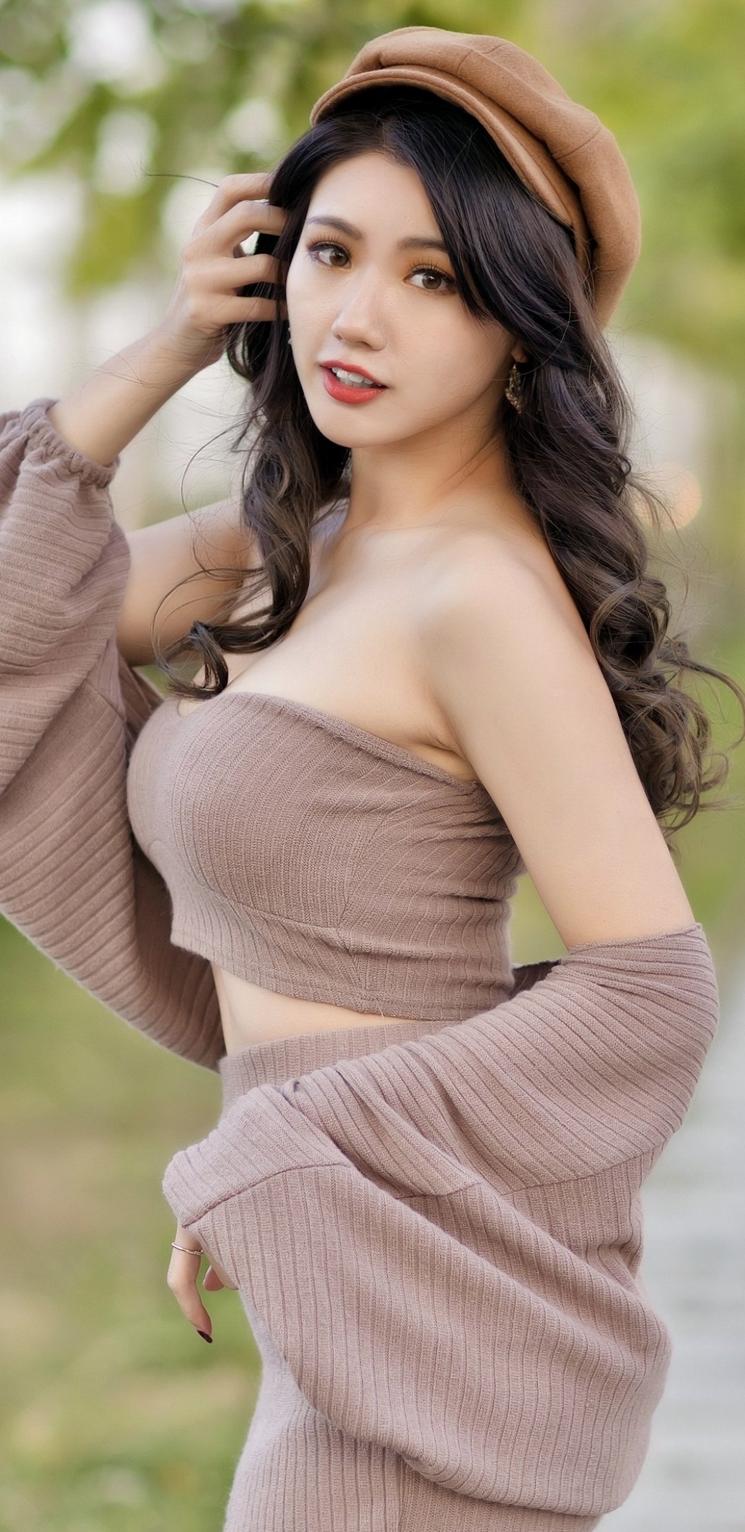 Black-Haired Asian Woman — Phone Wallpaper